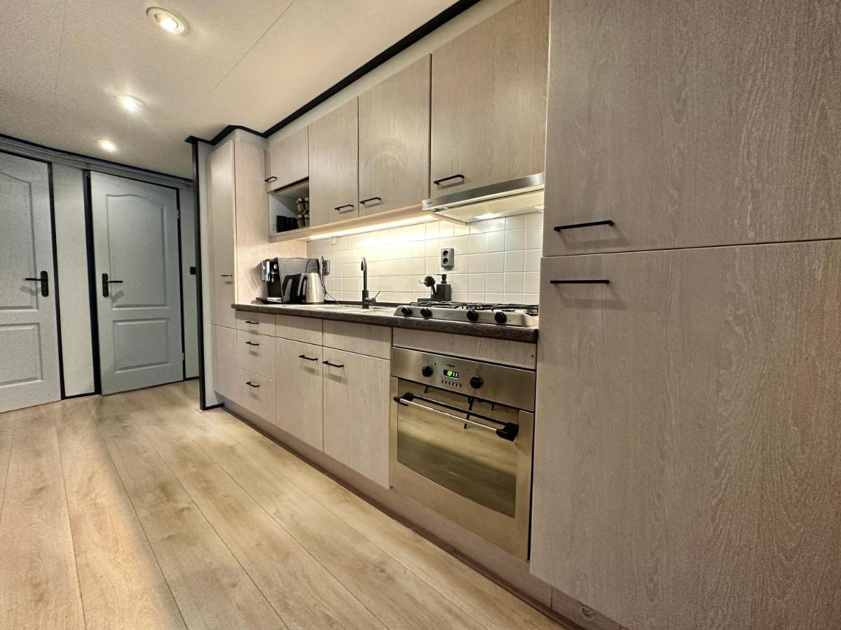 Gezellig Chalet Met 2 Slaapkamers Aan Bosrand Erm 외부 사진