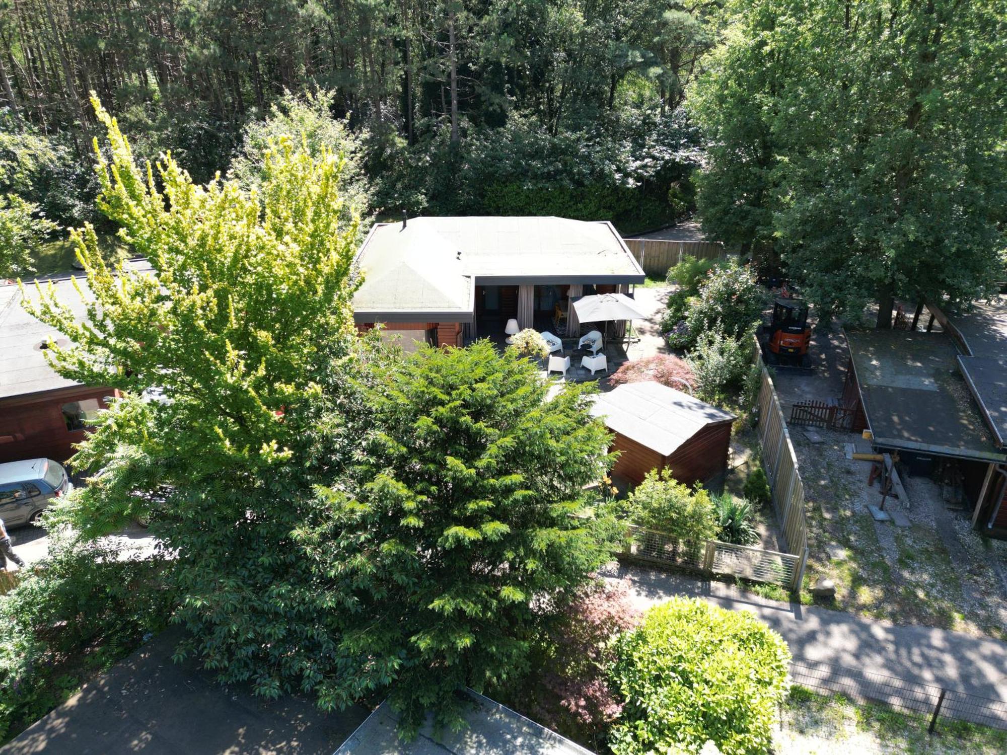 Gezellig Chalet Met 2 Slaapkamers Aan Bosrand Erm 외부 사진